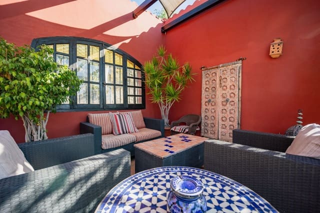 10 sovrum Kommersiell till salu i Cotobro, Almuñécar med garage - 950 000 € (Ref: 3701080)