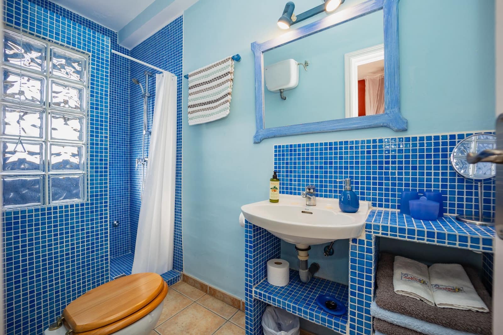 10 soveværelse Erhverv til salg i Cotobro med garage - € 950.000 (Ref: 3701080)