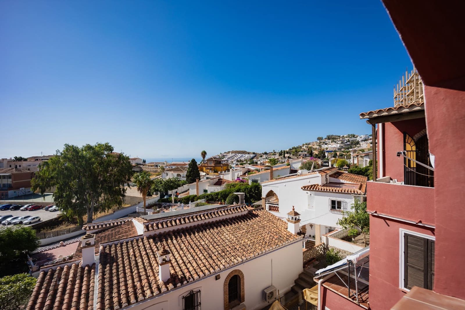 10 soveværelse Erhverv til salg i Cotobro med garage - € 950.000 (Ref: 3701080)