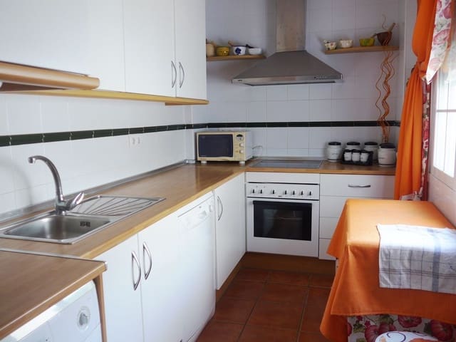 4 makuuhuone Paritalo myytävänä paikassa Gualchos mukana 
autotalli - 195 000 € (Ref: 4100997)