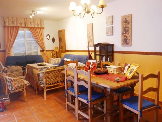 4 makuuhuone Paritalo myytävänä paikassa Gualchos mukana 
autotalli - 195 000 € (Ref: 4100997)