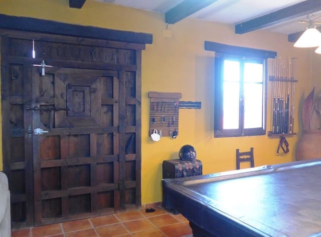 6 soveværelse Finca/Landehus til salg i Motril med swimmingpool garage - € 784.900 (Ref: 6766847)