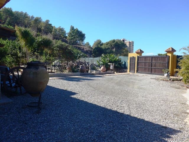 6 soveværelse Finca/Landehus til salg i Motril med swimmingpool garage - € 784.900 (Ref: 6766847)