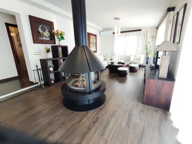 Finca/Casa Rural de 3 habitaciones en Almuñécar en venta con piscina garaje - 743.000 € (Ref: 6837841)