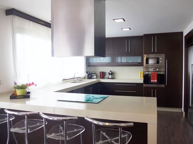 Finca/Casa Rural de 3 habitaciones en Almuñécar en venta con piscina garaje - 743.000 € (Ref: 6837841)