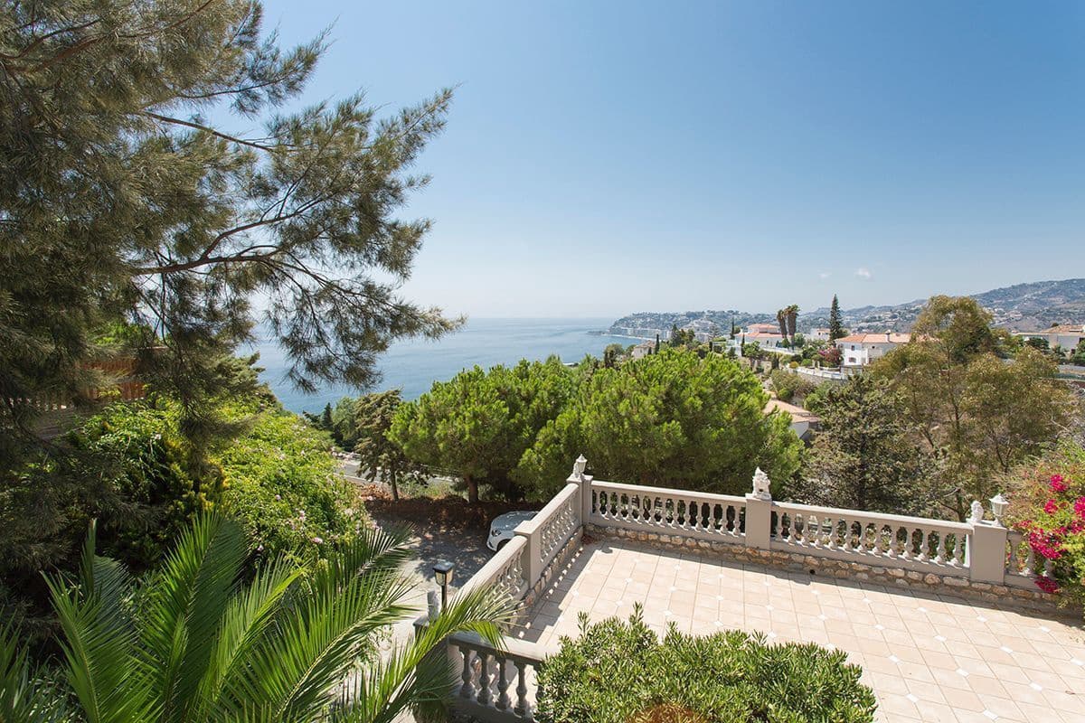 3 slaapkamer Villa te koop in Almunecar met zwembad garage - € 560.000 (Ref: 7593560)