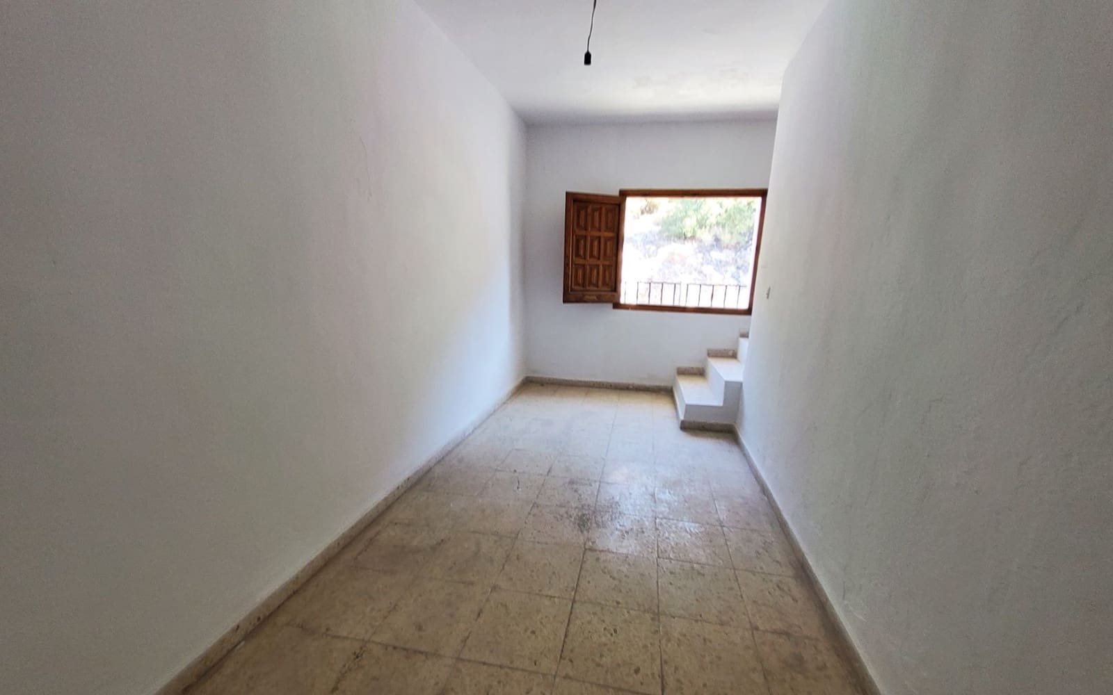 14 soveværelse Erhverv til salg i Otivar - € 320.000 (Ref: 7857977)