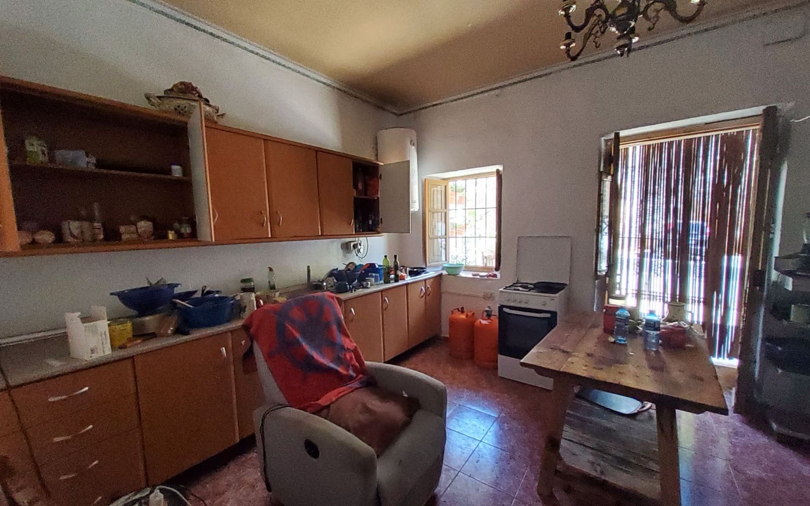 14 soveværelse Erhverv til salg i Otivar - € 320.000 (Ref: 7857977)