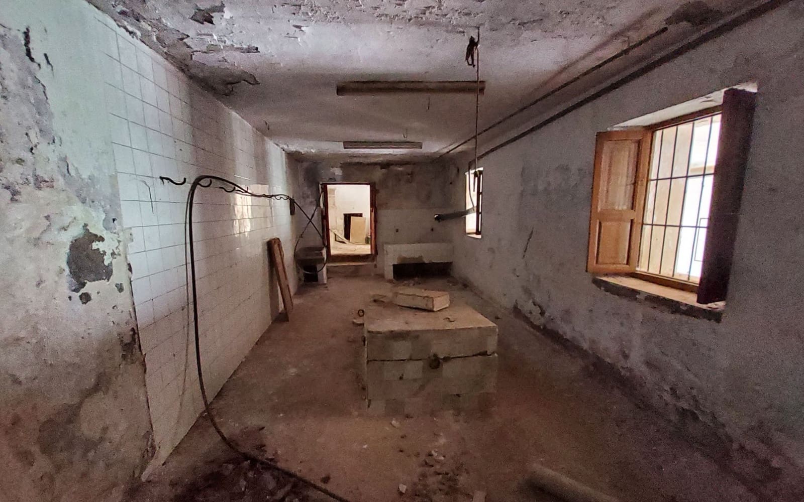 14 soveværelse Erhverv til salg i Otivar - € 320.000 (Ref: 7857977)