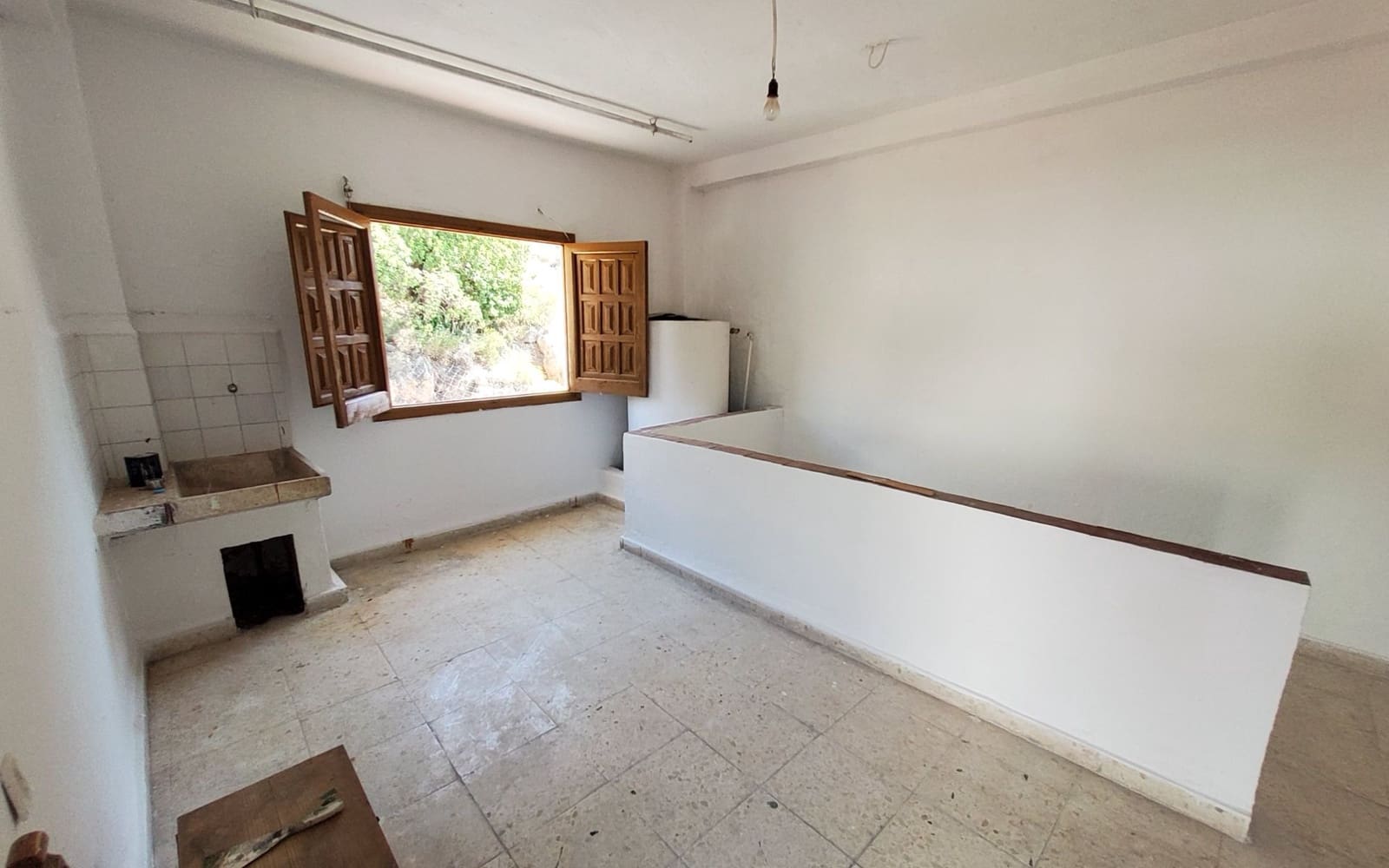 14 soveværelse Erhverv til salg i Otivar - € 320.000 (Ref: 7857977)