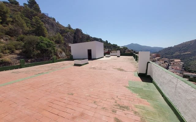 14 bedroom Commercial for sale in Otívar - € 320,000 (Ref: 7857977)