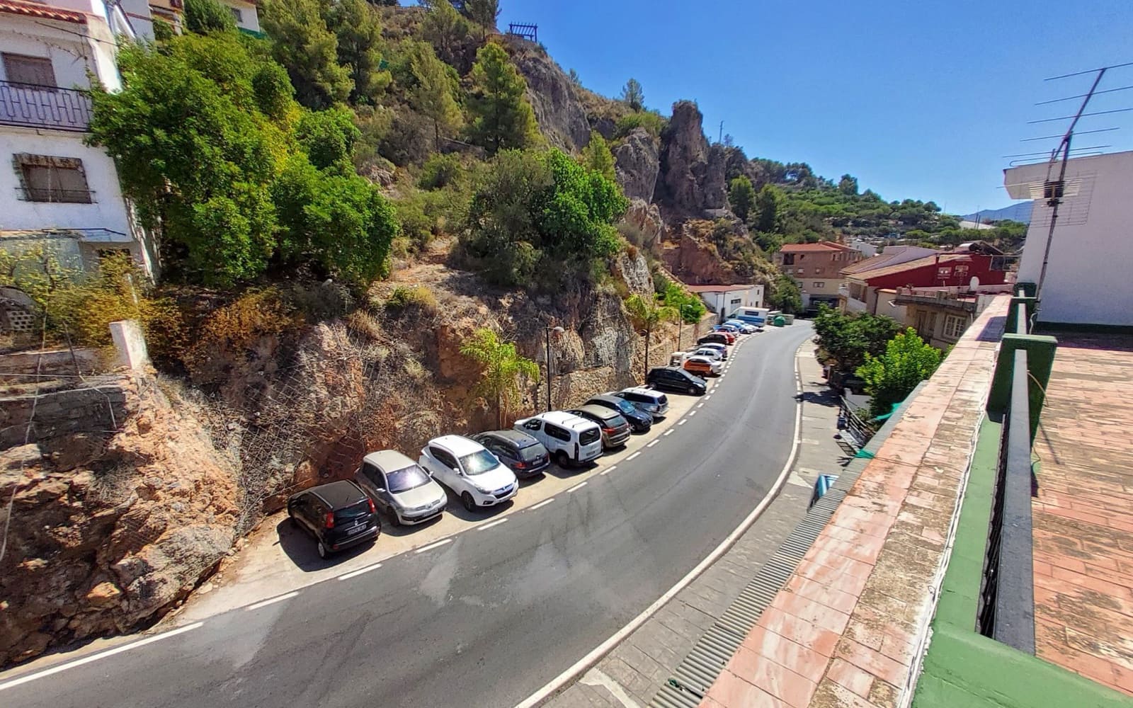 14 soveværelse Erhverv til salg i Otivar - € 320.000 (Ref: 7857977)