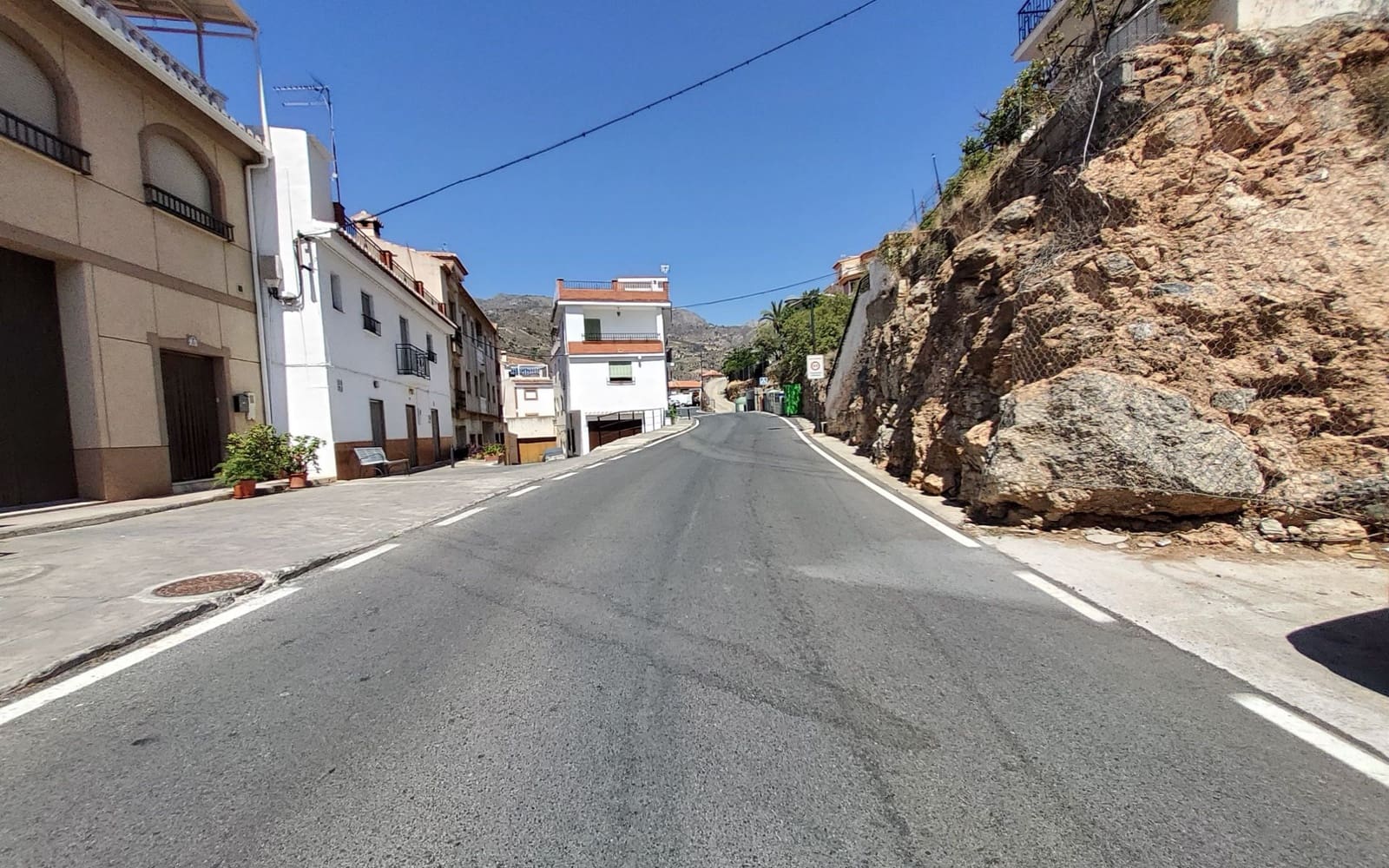 14 soveværelse Erhverv til salg i Otivar - € 320.000 (Ref: 7857977)