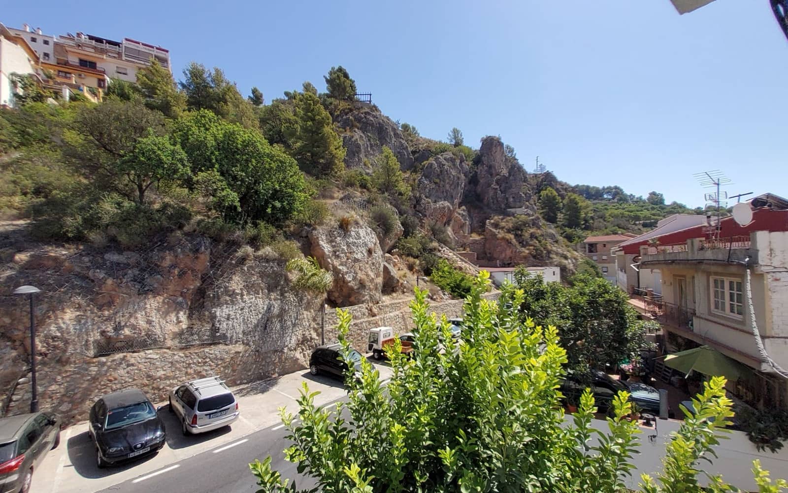 14 soveværelse Erhverv til salg i Otivar - € 320.000 (Ref: 7857977)