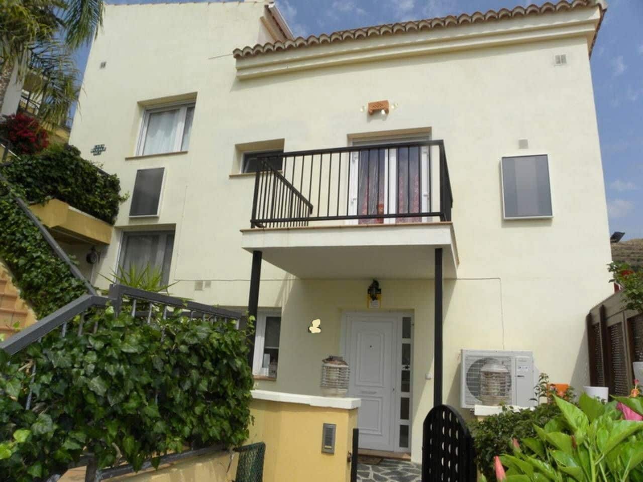 4 soveværelse Villa til salg i Almunecar med swimmingpool garage - € 365.000 (Ref: 8171949)