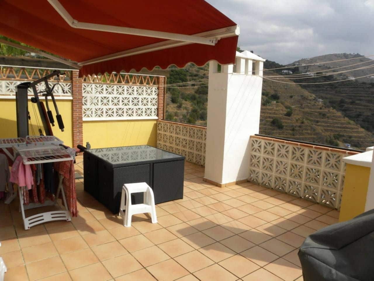 4 soveværelse Villa til salg i Almunecar med swimmingpool garage - € 365.000 (Ref: 8171949)