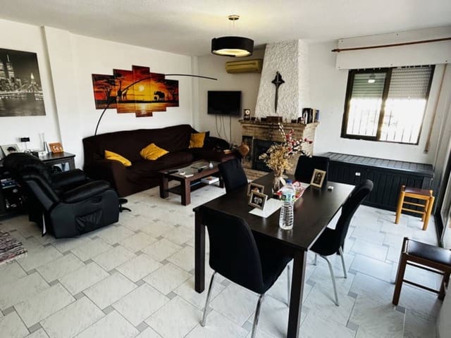 2 slaapkamer Villa te koop in Almuñécar met zwembad garage - € 380.000 (Ref: 8546689)