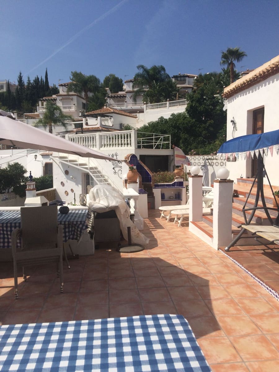 7 soverom Villa til salgs i Almunecar med svømmebasseng garasje - € 590 000 (Ref: 8597000)