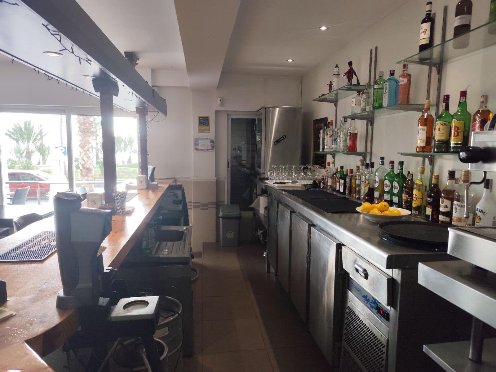 Erhverv til salg i Almunecar - € 250.000 (Ref: 8851279)