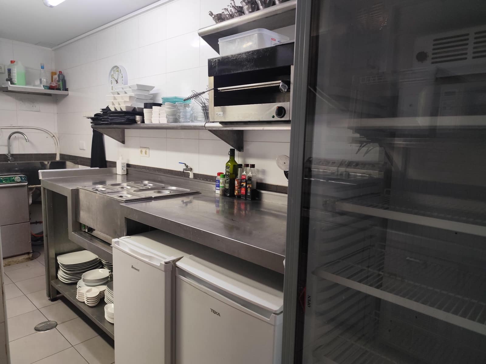 Erhverv til salg i Almunecar - € 250.000 (Ref: 8851279)