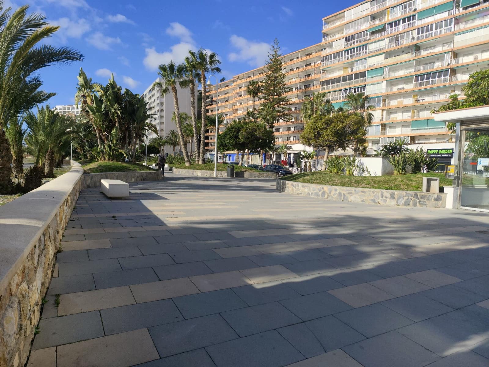 Erhverv til salg i Almunecar - € 250.000 (Ref: 8851279)