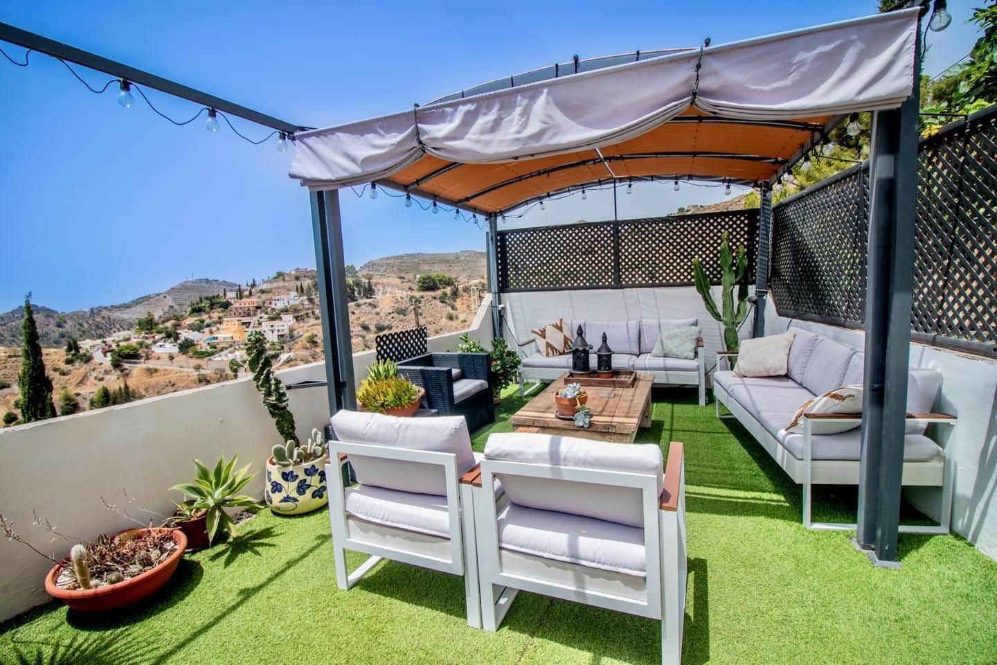 5 soverom Villa til salgs i Almunecar med svømmebasseng garasje - € 945 000 (Ref: 8864561)