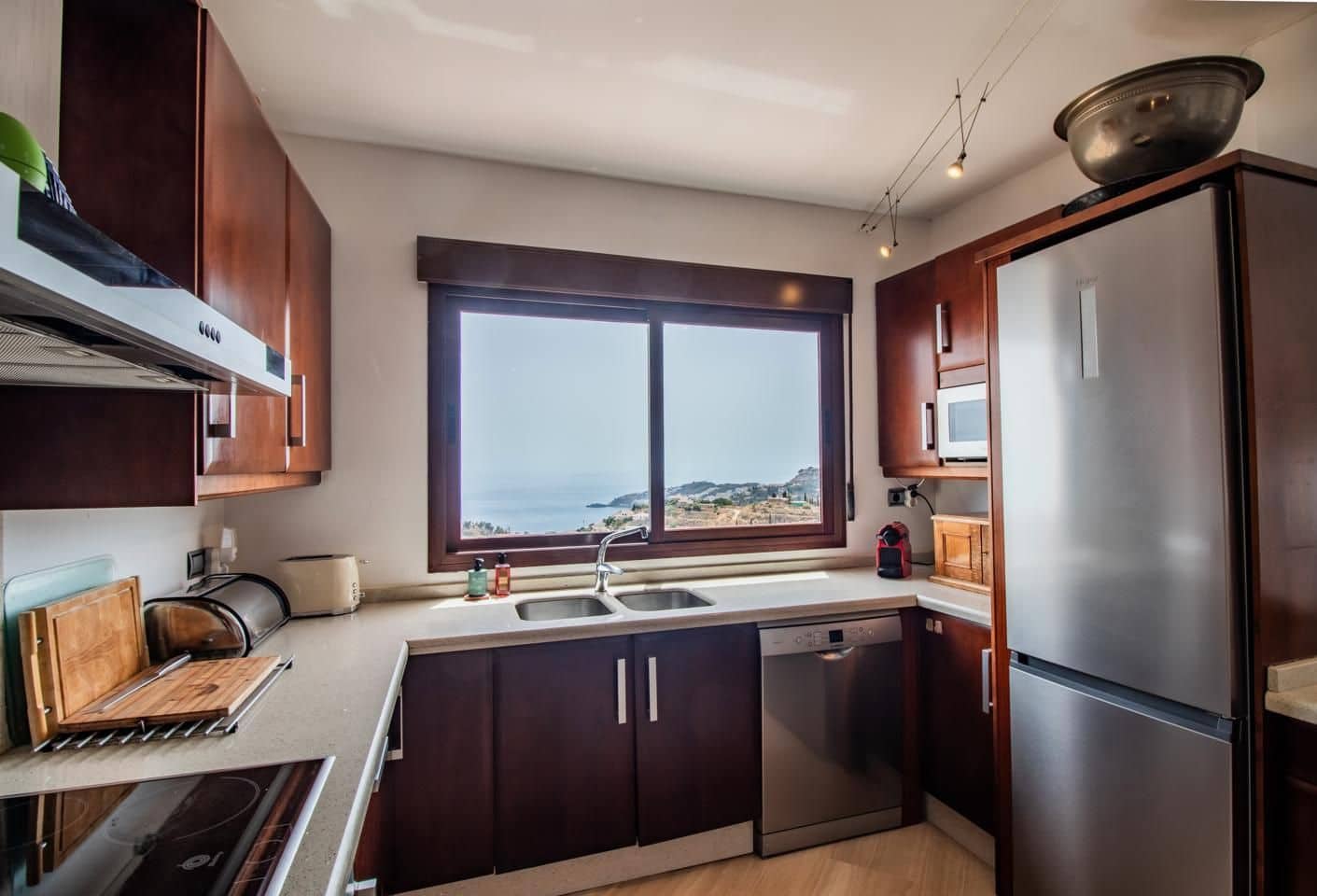 5 soverom Villa til salgs i Almunecar med svømmebasseng garasje - € 945 000 (Ref: 8864561)