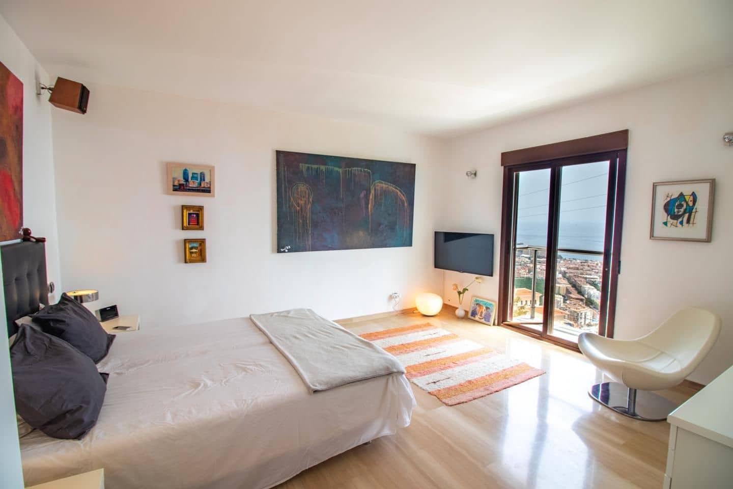 5 soverom Villa til salgs i Almunecar med svømmebasseng garasje - € 945 000 (Ref: 8864561)