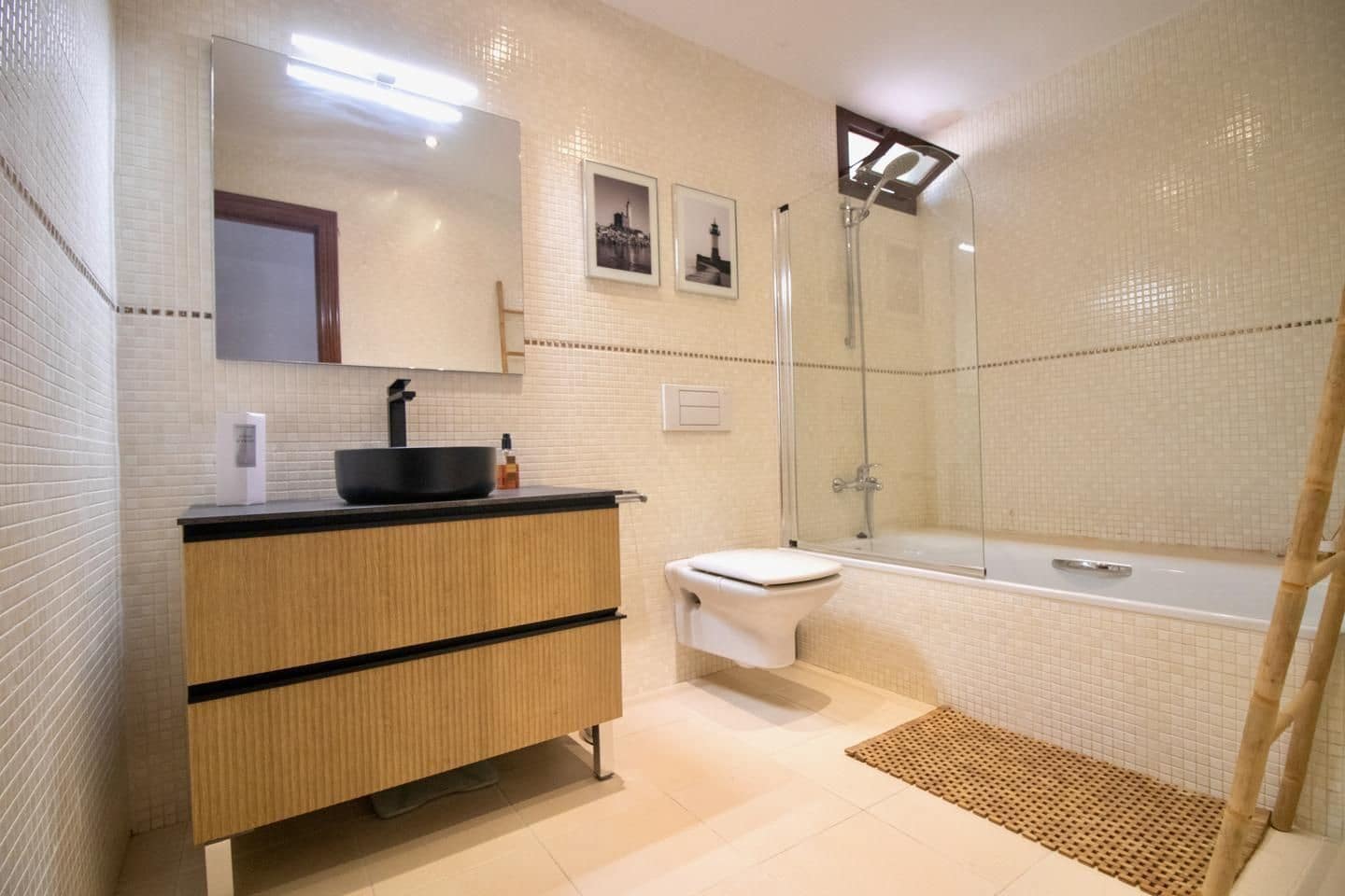 5 soverom Villa til salgs i Almunecar med svømmebasseng garasje - € 945 000 (Ref: 8864561)