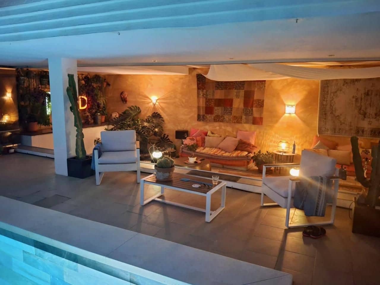 5 soverom Villa til salgs i Almunecar med svømmebasseng garasje - € 945 000 (Ref: 8864561)