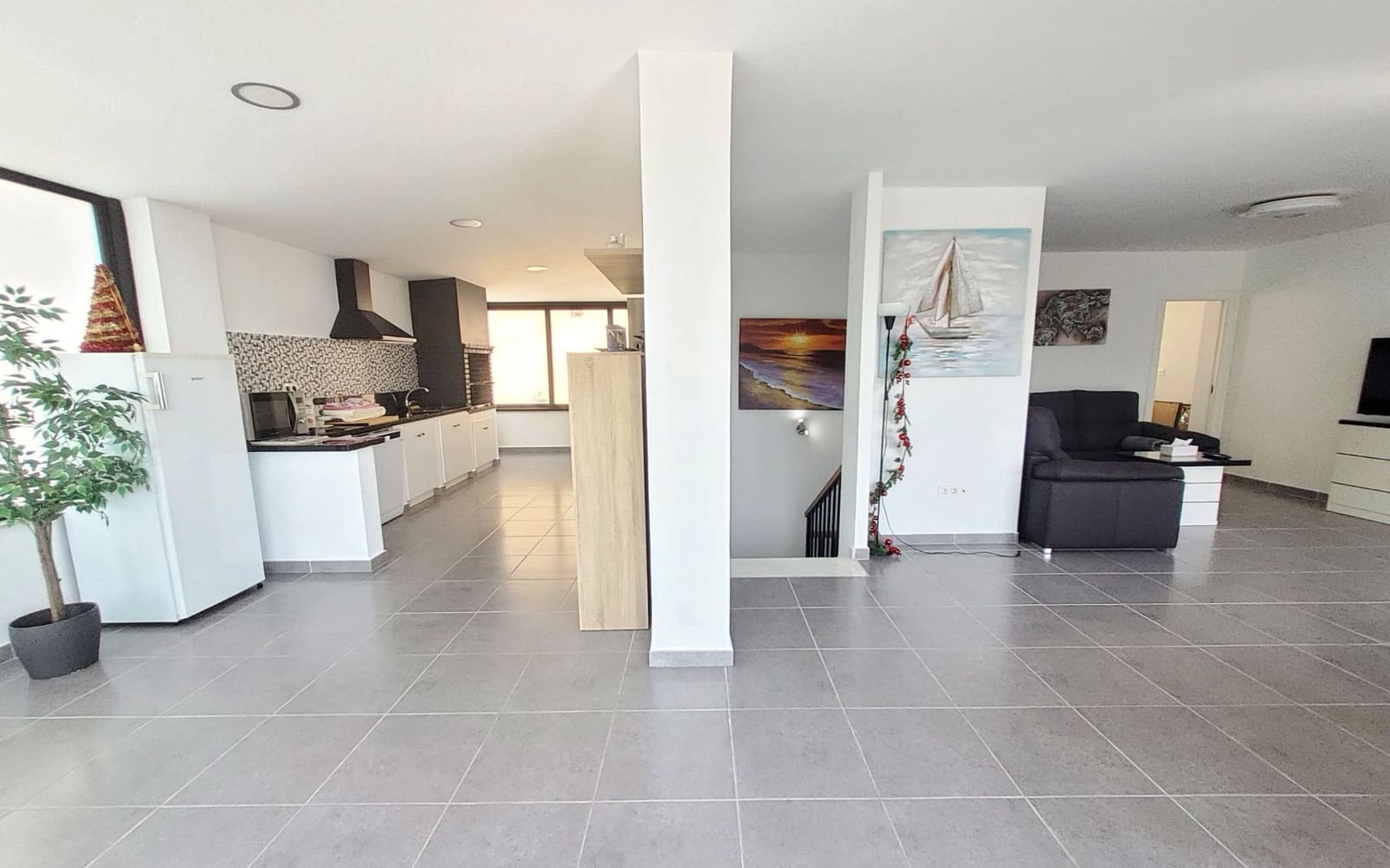 4 soverom Villa til salgs i Almunecar med garasje - € 469 000 (Ref: 8902005)