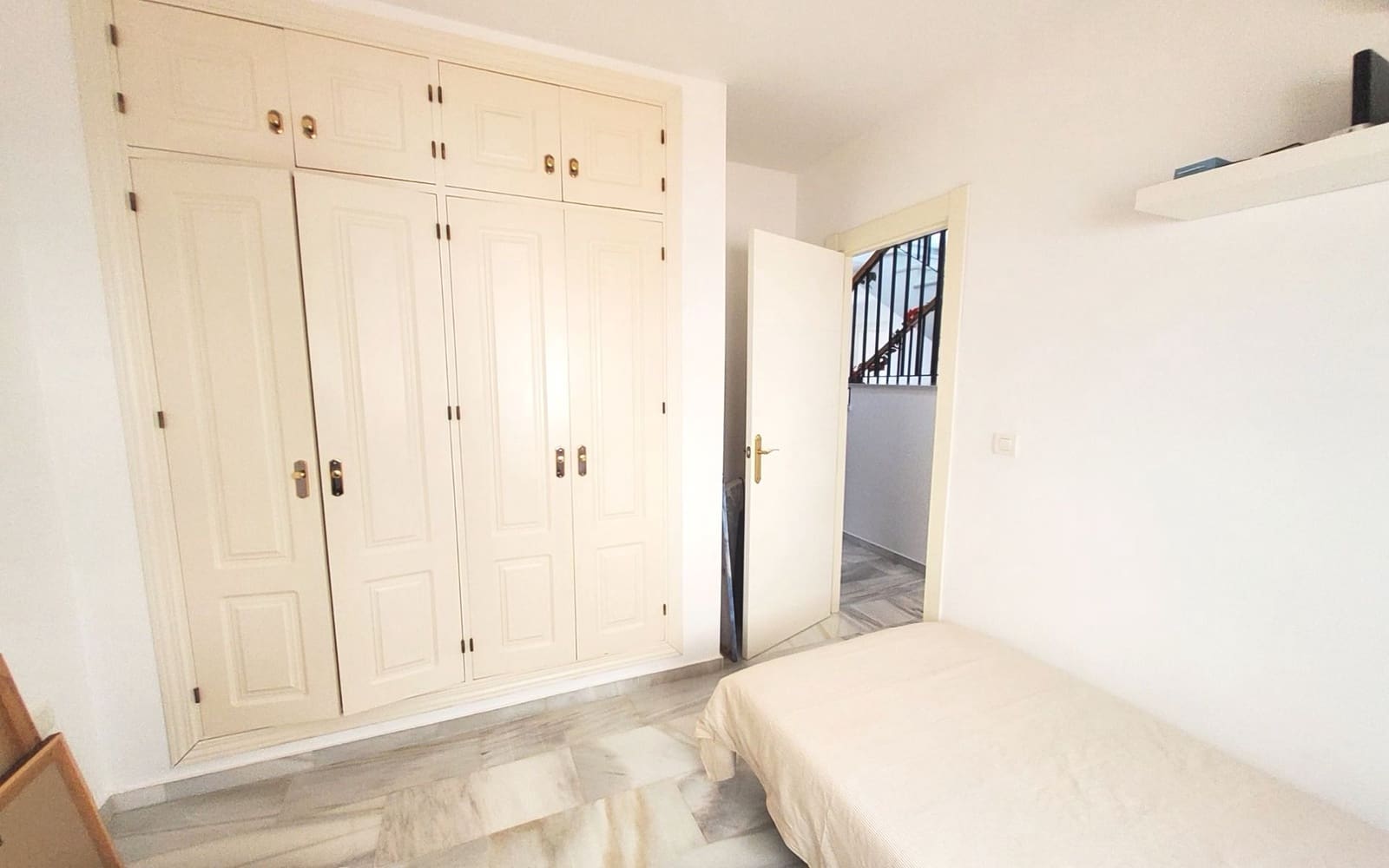 4 soverom Villa til salgs i Almunecar med garasje - € 469 000 (Ref: 8902005)