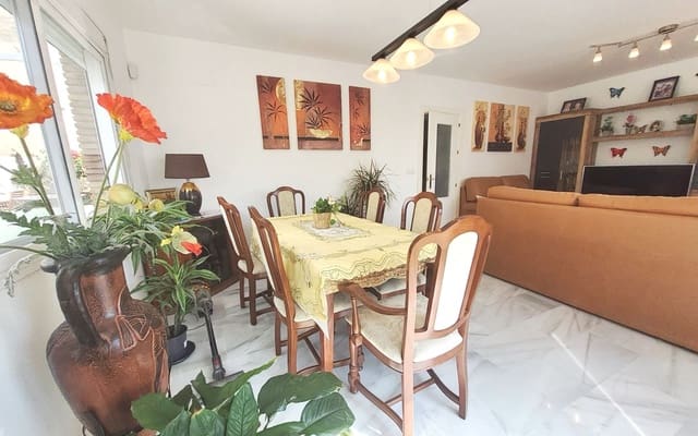 4 slaapkamer Villa te koop in Almuñécar met garage - € 469.000 (Ref: 8902005)