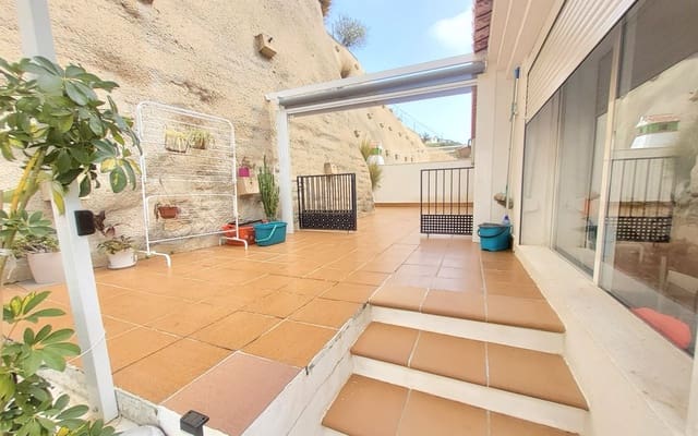 4 slaapkamer Villa te koop in Almuñécar met garage - € 469.000 (Ref: 8902005)
