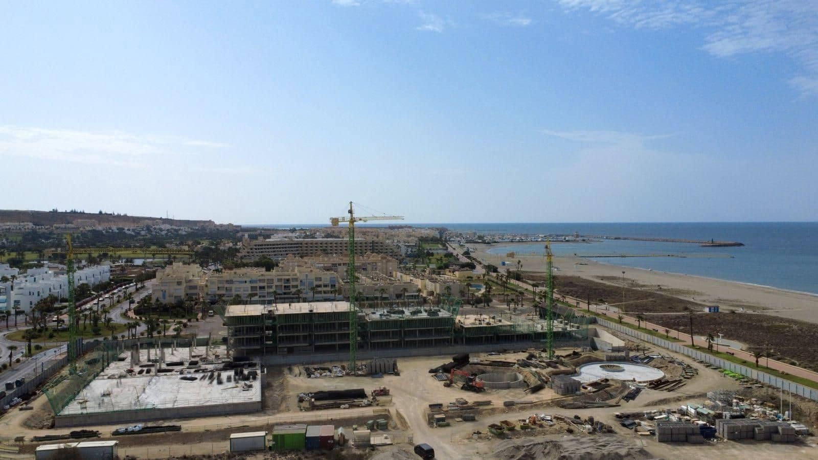 3 soverom Leilighet til salgs i Almerimar med svømmebasseng garasje - € 280 000 (Ref: 8921052)