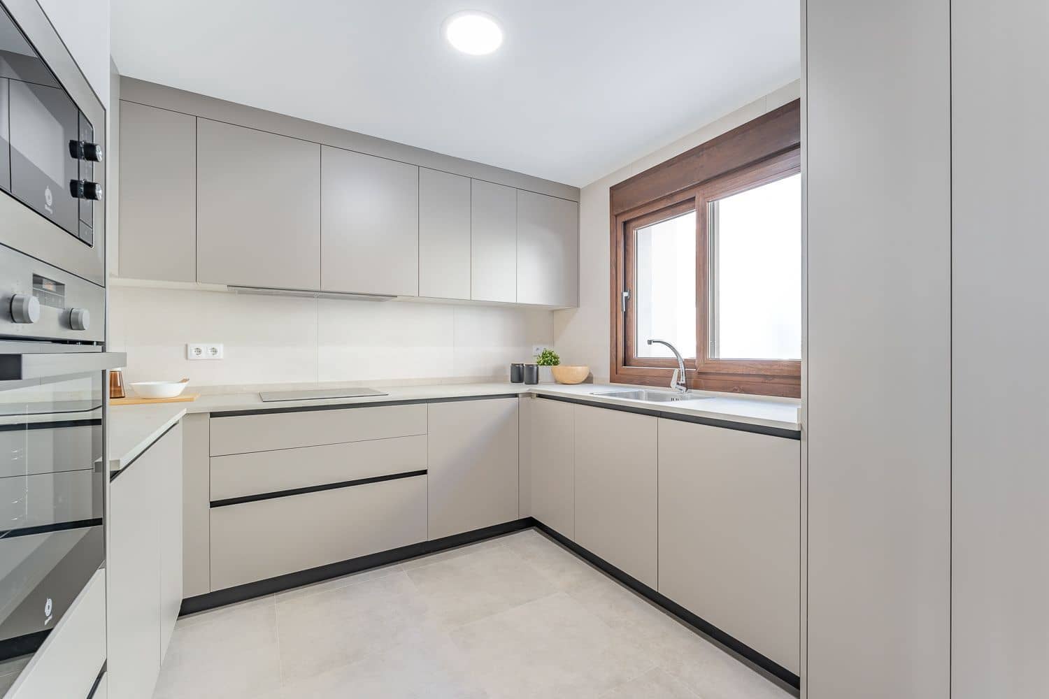 3 soveværelse Villa til salg i Almunecar med swimmingpool garage - € 280.000 (Ref: 8934849)