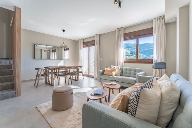 3 soverom Villa til salgs i Almuñécar med svømmebasseng garasje - € 280 000 (Ref: 8934849)