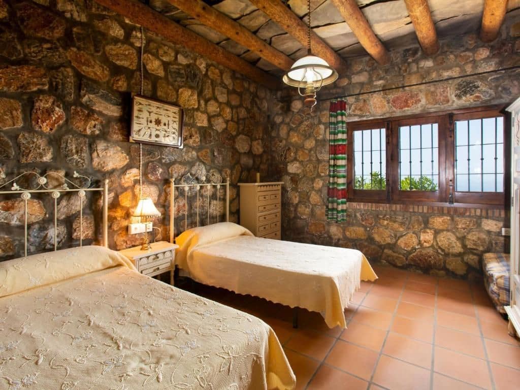 7 soveværelse Finca/Landehus til salg i Motril med swimmingpool garage - € 999.000 (Ref: 8971845)