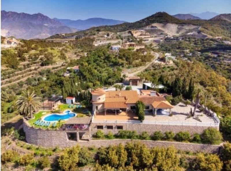 7 soveværelse Finca/Landehus til salg i Motril med swimmingpool garage - € 999.000 (Ref: 8971845)