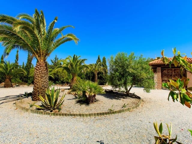 7 soverom Finca/Herregård til salgs i Motril med svømmebasseng garasje - € 999 000 (Ref: 8971845)