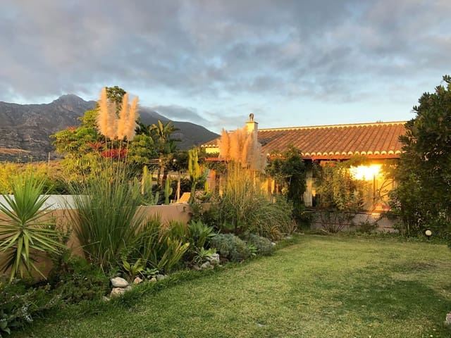 4 soveværelse Finca/Landehus til salg i Almuñécar med swimmingpool garage - € 499.000 (Ref: 9008398)