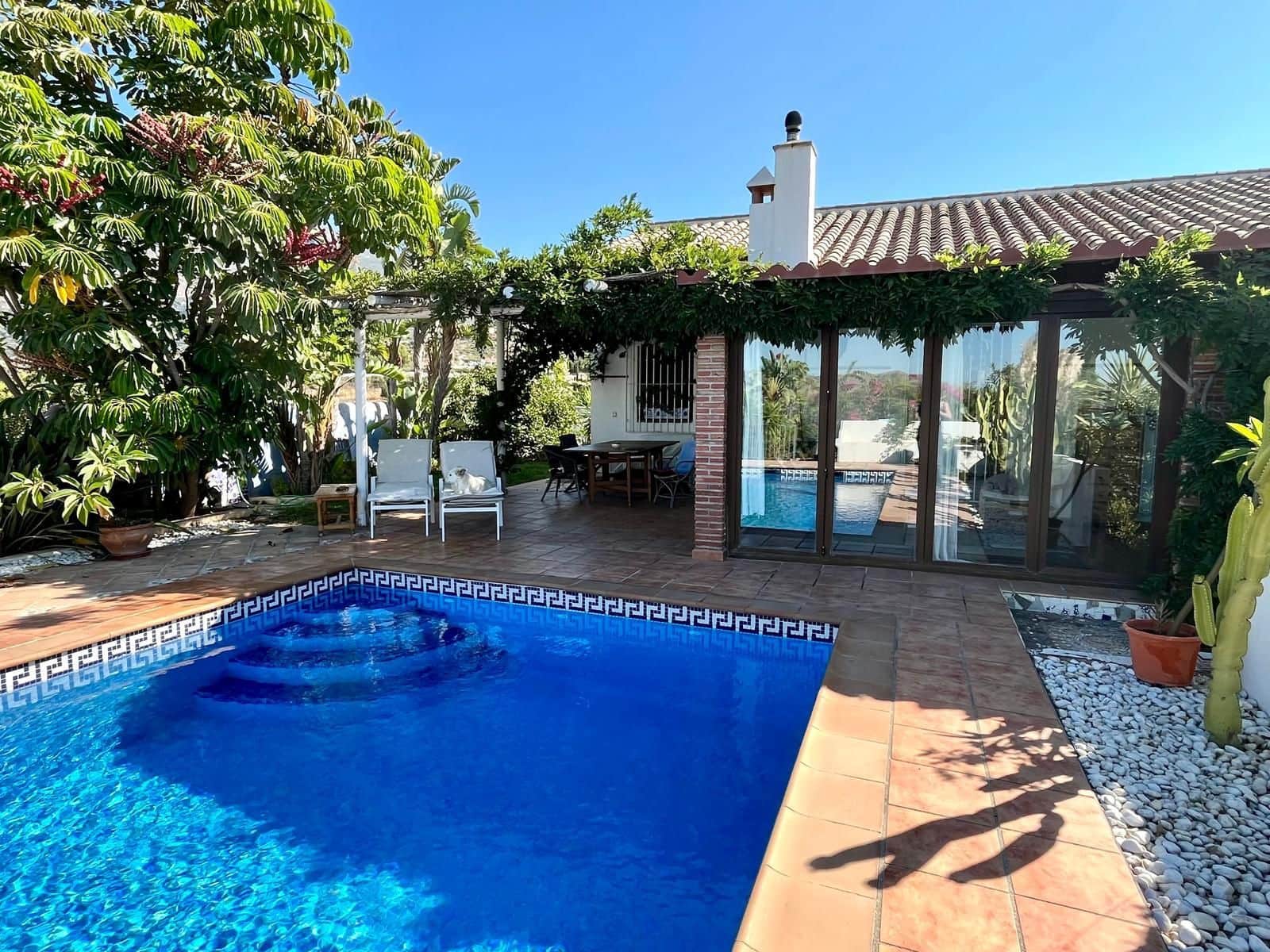 4 soveværelse Finca/Landehus til salg i Almunecar med swimmingpool garage - € 499.000 (Ref: 9008398)