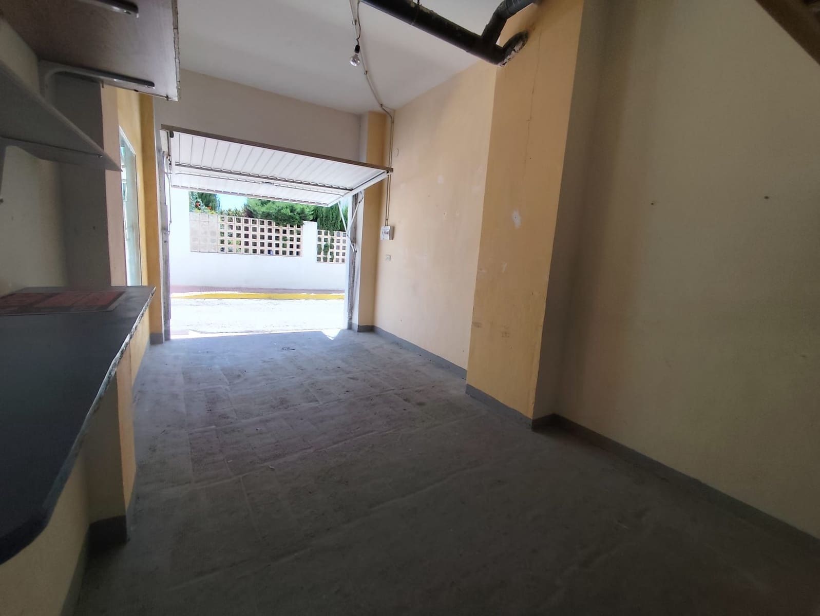 Garage til salg i Almunecar - € 39.900 (Ref: 9013575)