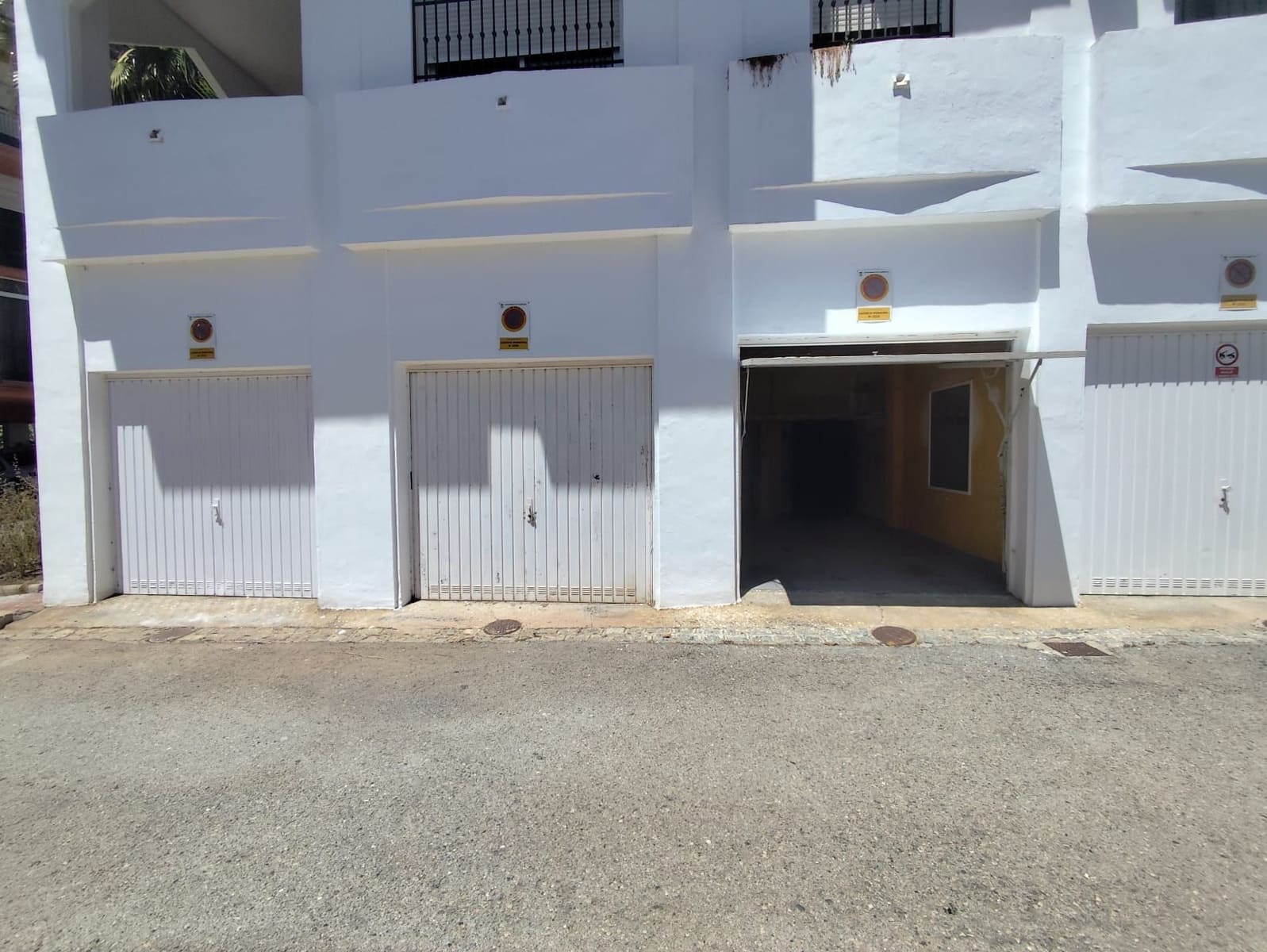 Garage til salg i Almunecar - € 39.900 (Ref: 9013575)