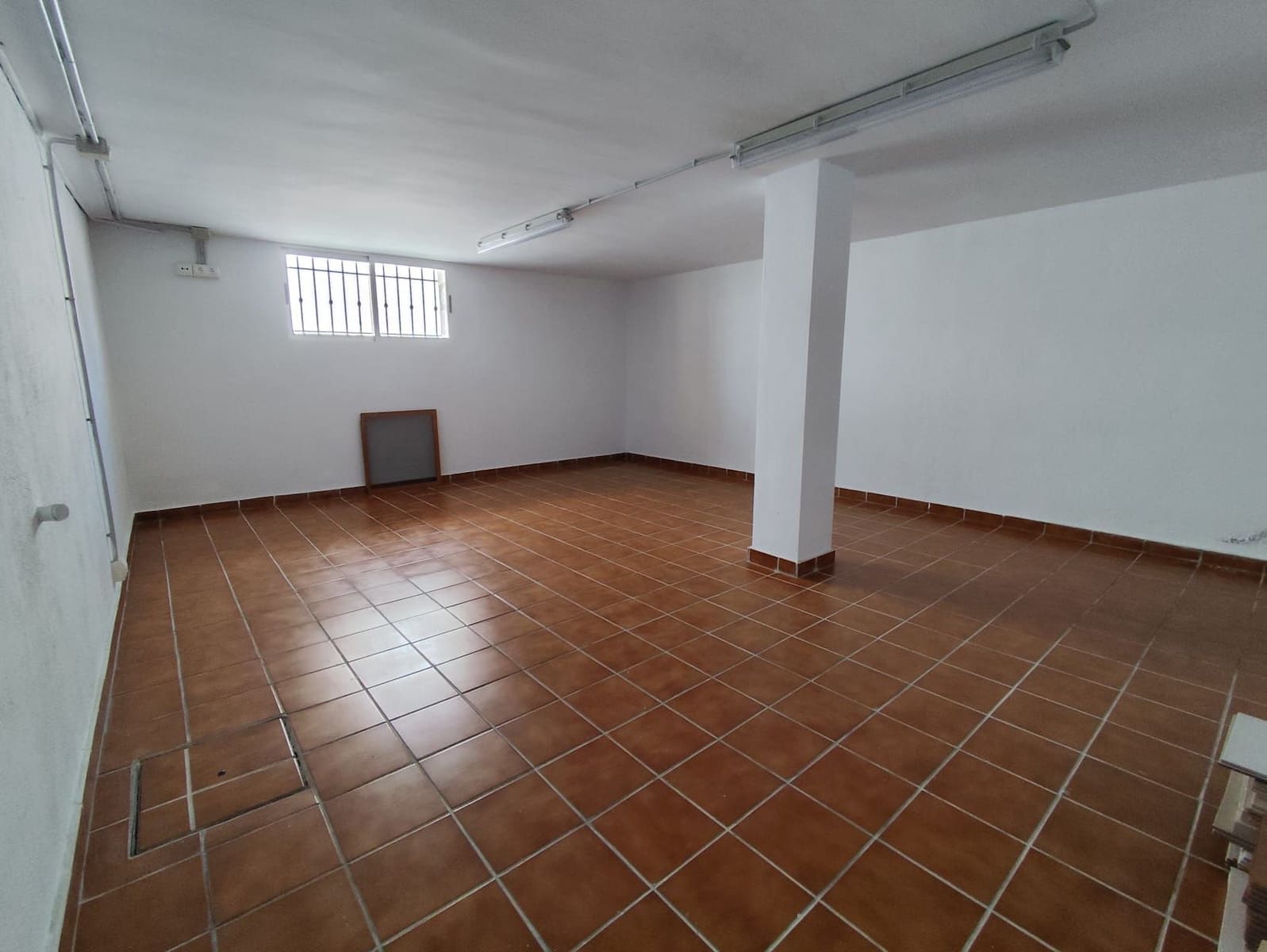 3 soveværelse Semi-Rækkehus til salg i Jete med garage - € 190.000 (Ref: 9022822)