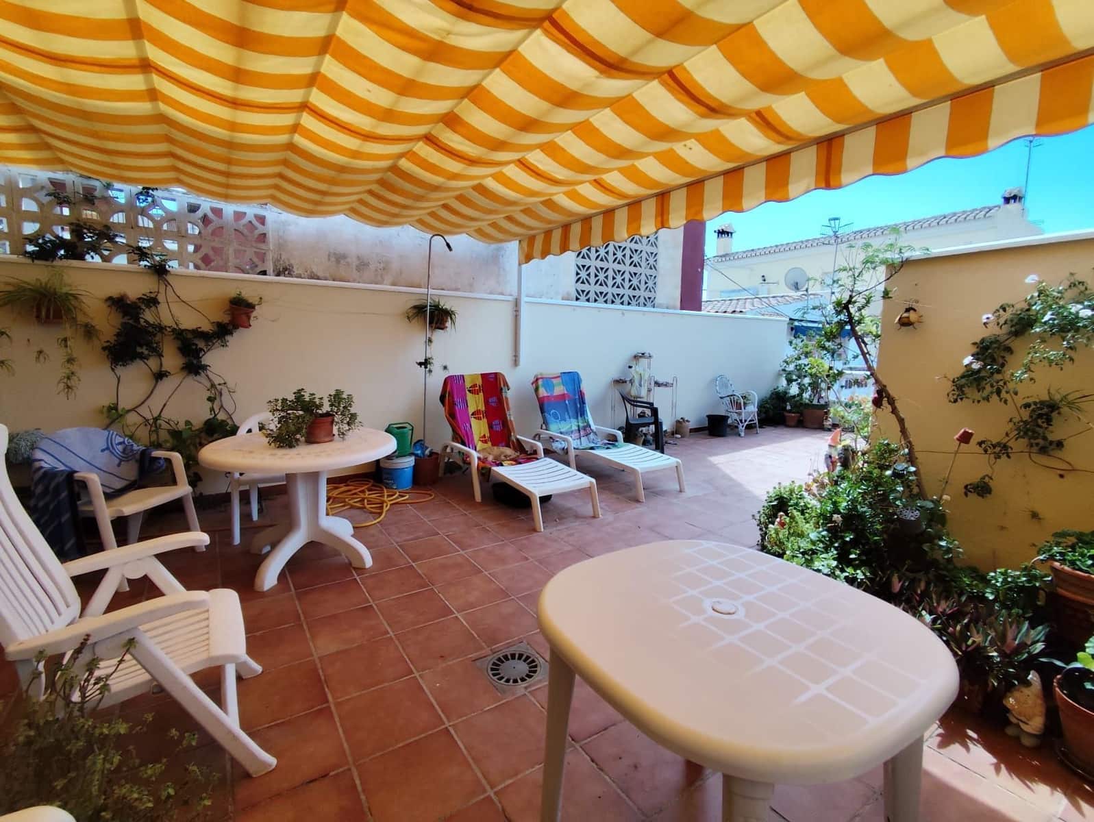 3 soveværelse Semi-Rækkehus til salg i Almunecar med garage - € 310.000 (Ref: 9136851)