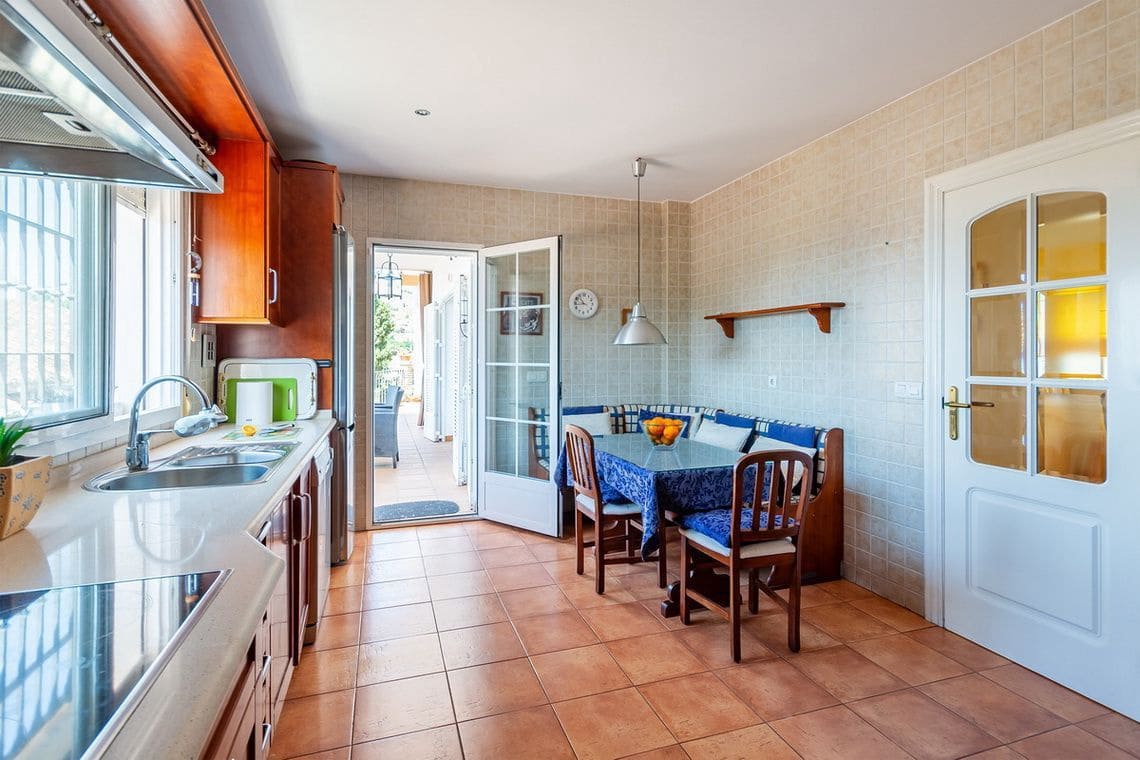 4 soveværelse Villa til salg i Almunecar - € 599.000 (Ref: 9141288)