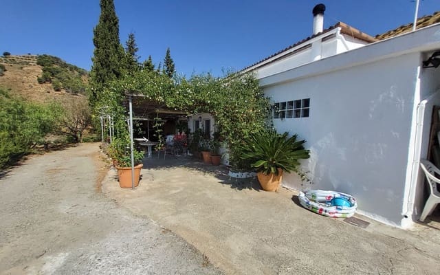 4 slaapkamer Finca/Landhuis te koop in Almuñécar met garage - € 350.000 (Ref: 9202148)
