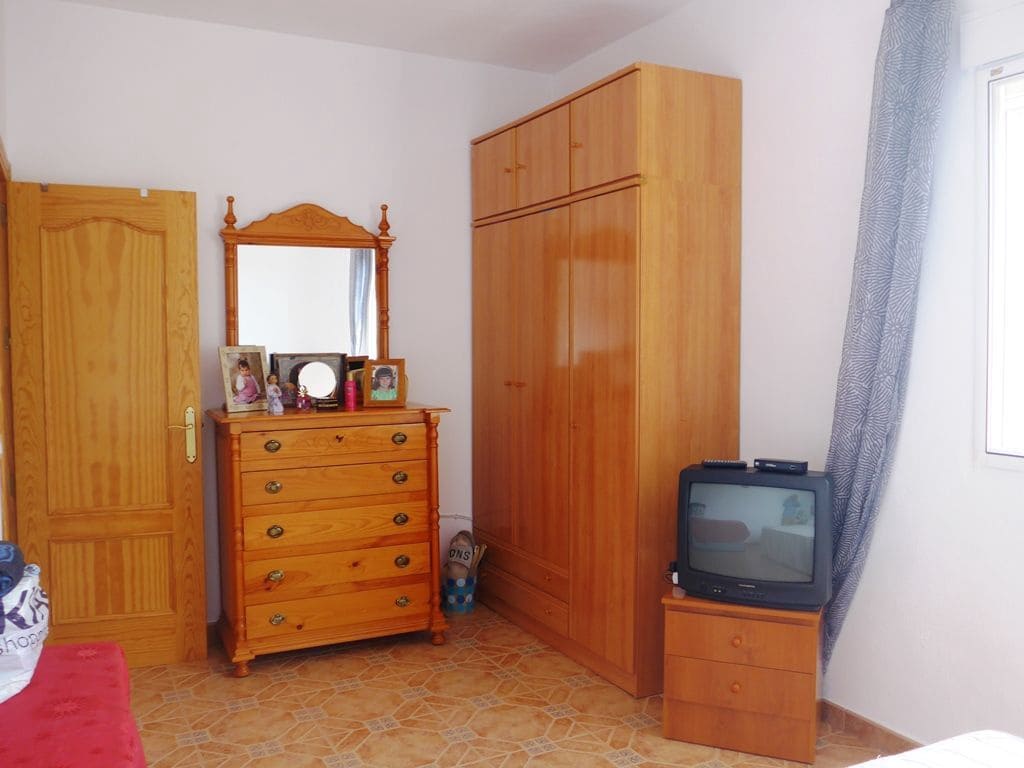 2 soveværelse Finca/Landehus til salg i Otivar med swimmingpool garage - € 214.000 (Ref: 9219670)