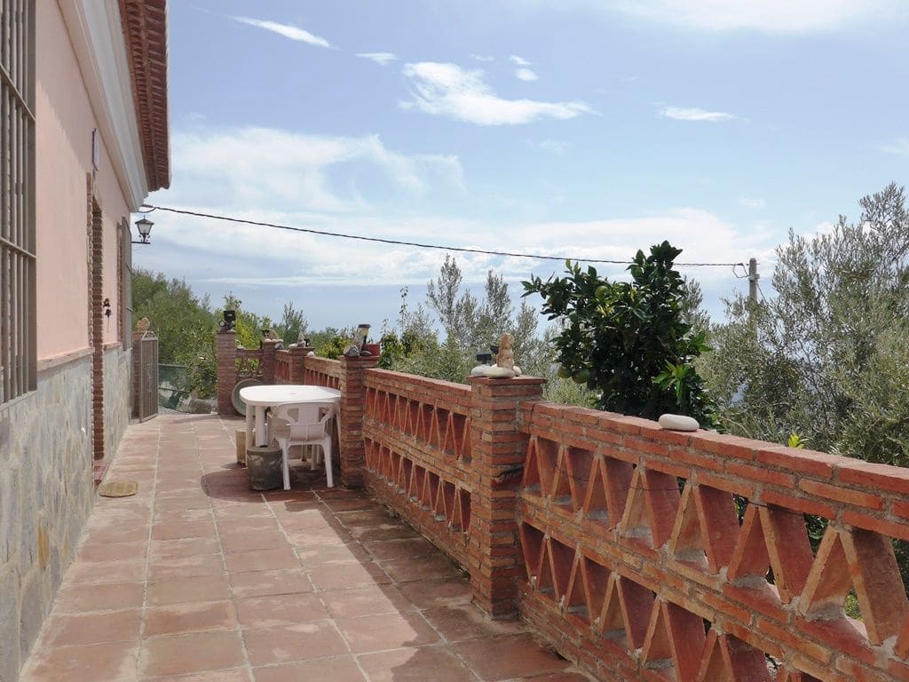 2 soveværelse Finca/Landehus til salg i Otivar med swimmingpool garage - € 214.000 (Ref: 9219670)